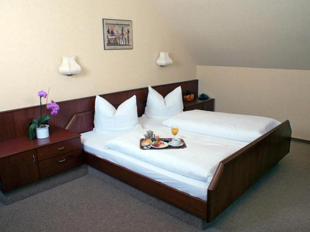 Hotel-Restaurant Lowen Süßen Rom bilde