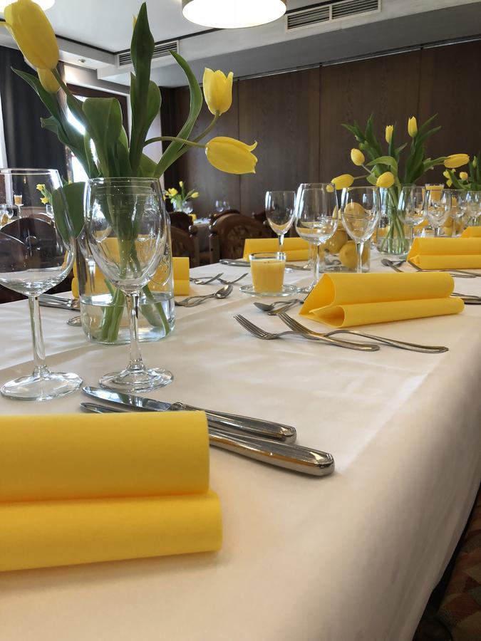 Hotel-Restaurant Lowen Süßen Eksteriør bilde